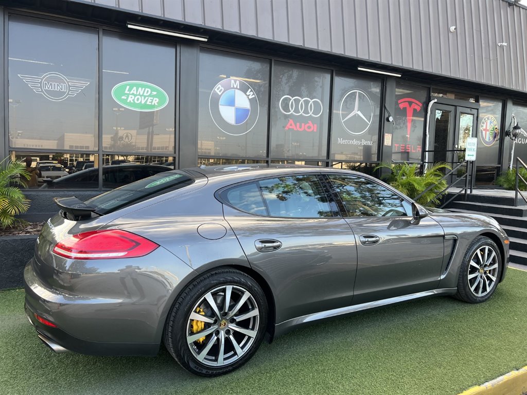 2015 Porsche Panamera  photo