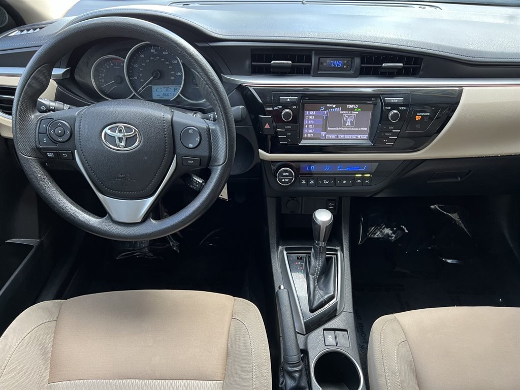 2015 Toyota Corolla LE Plus photo