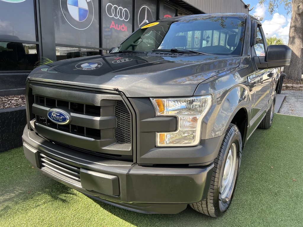 The 2016 Ford F150 XL photos