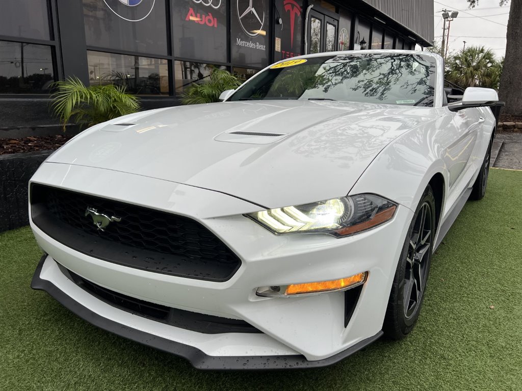 2019 Ford Mustang ECO Premium photo