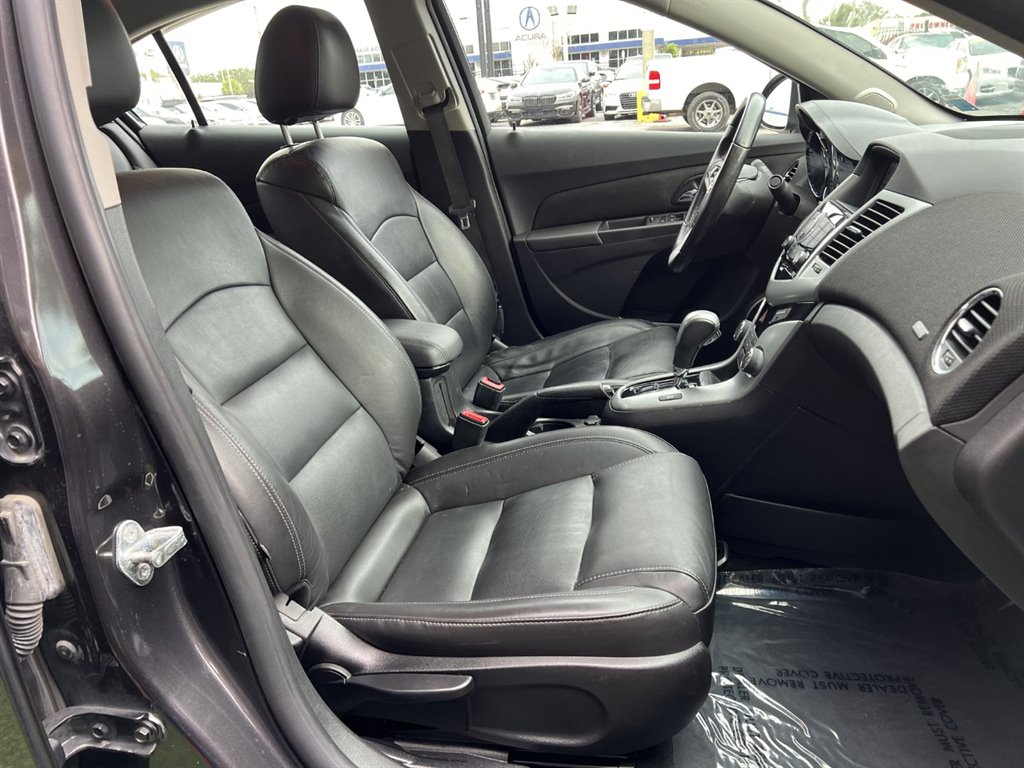 2015 CHEVROLET Cruze Sedan - $11,995