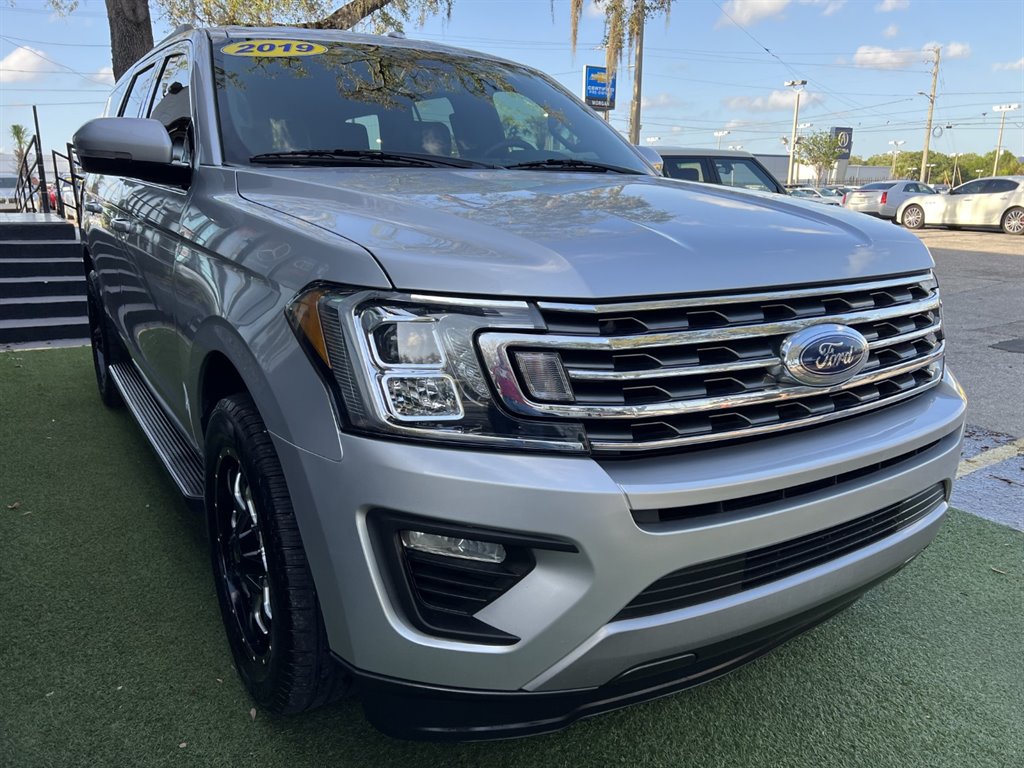 2019 Ford Expedition XLT photo