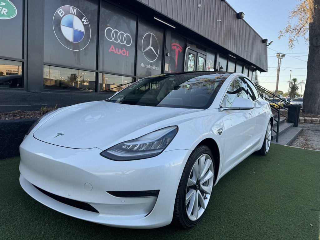 2020 Tesla Model 3 Long Range photo