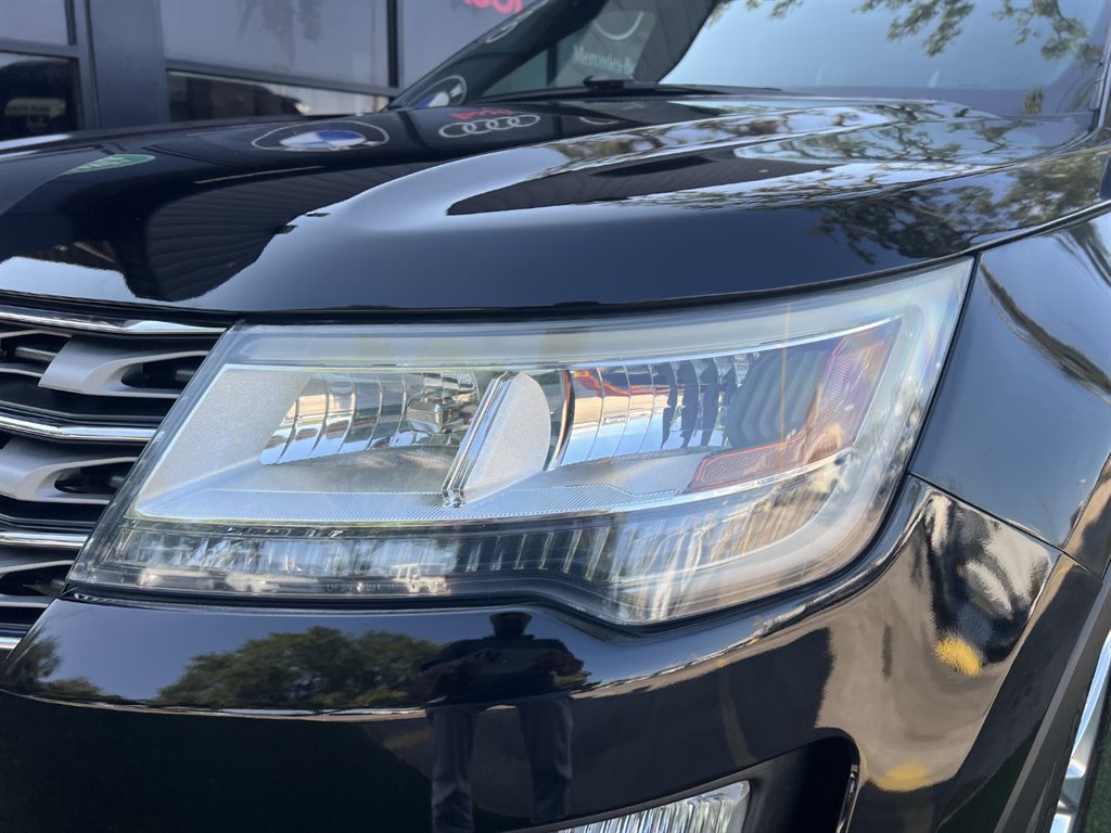 2016 Ford Explorer XLT photo