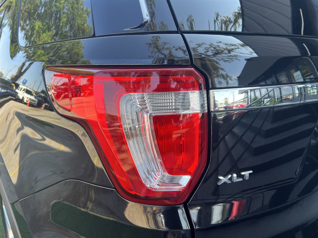 2016 Ford Explorer XLT photo