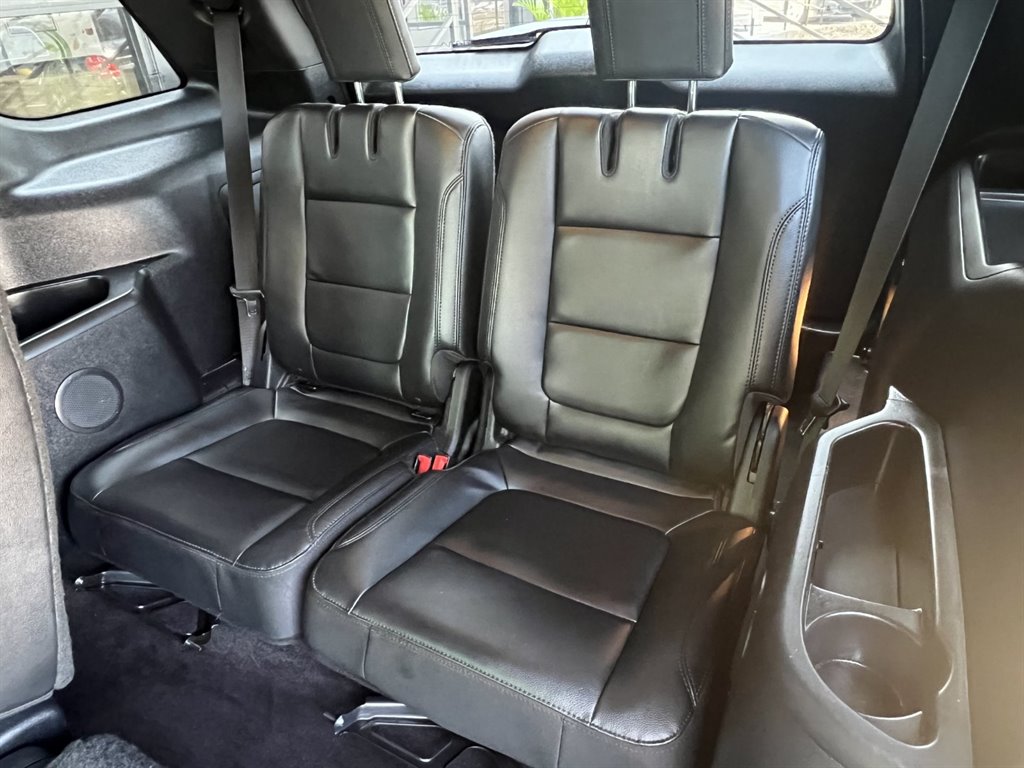 2016 Ford Explorer XLT photo