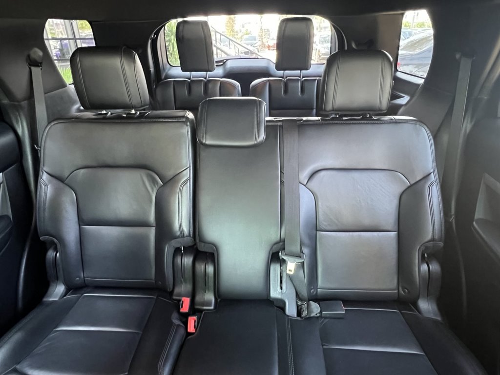 2016 Ford Explorer XLT photo