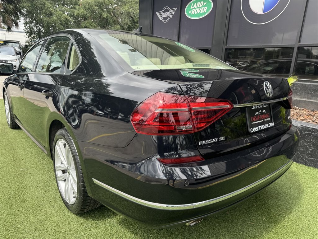 2018 Volkswagen Passat SE photo