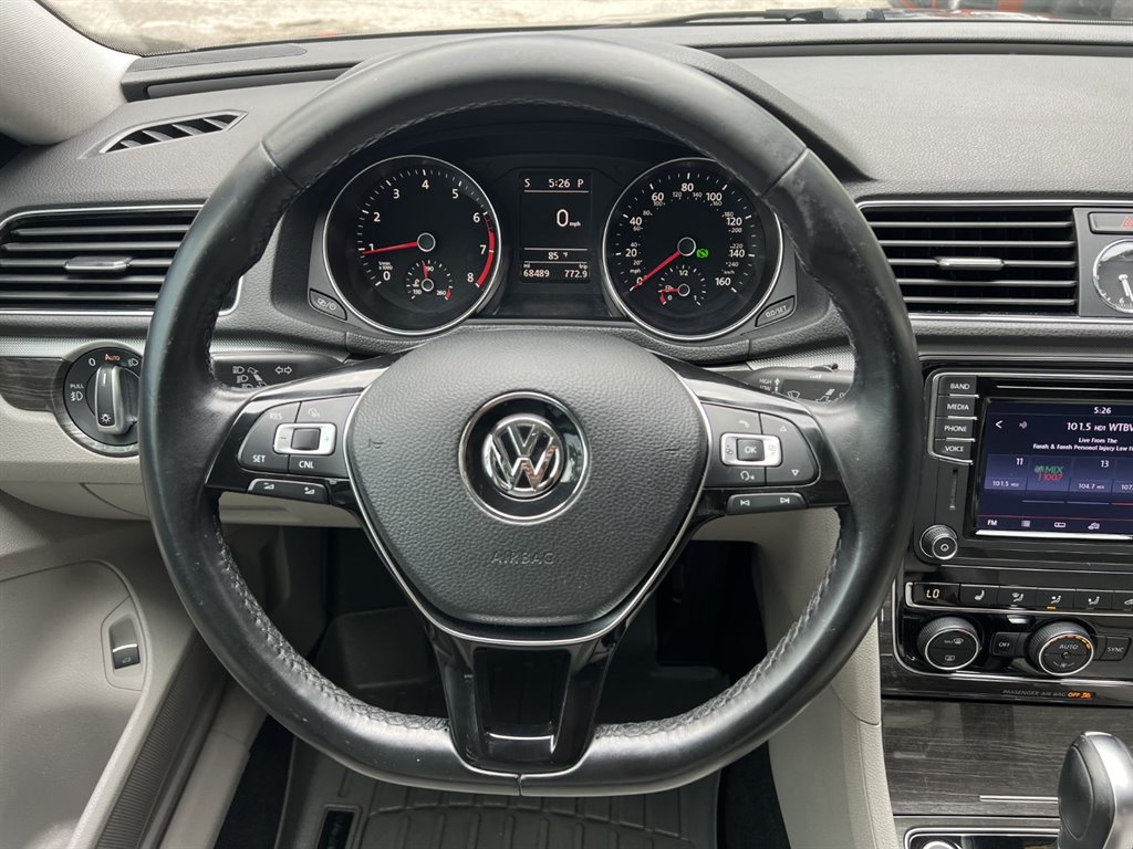 2017 Volkswagen Passat - $14,995