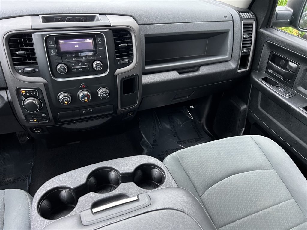 2017 RAM 1500 Tradesman photo