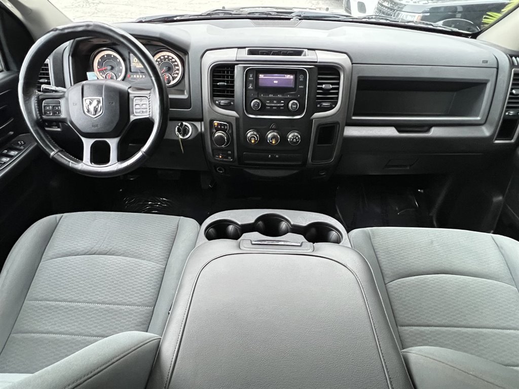 2017 RAM 1500 Tradesman photo