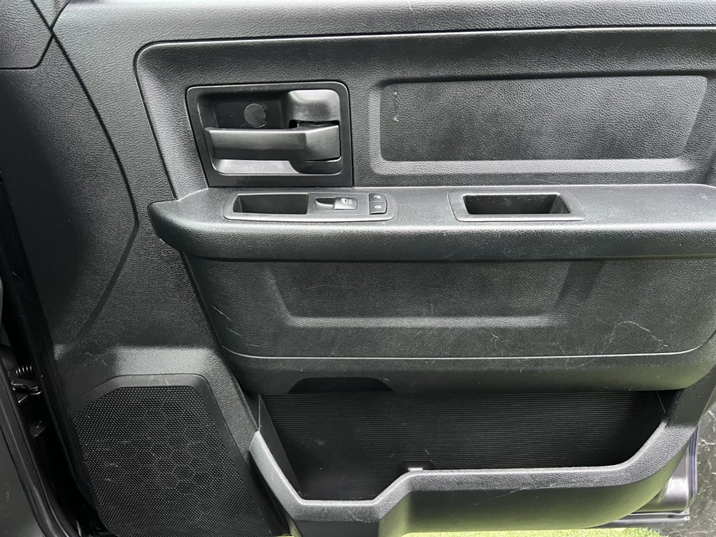 2017 RAM 1500 Tradesman photo