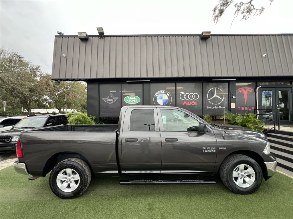 2017 RAM 1500 Tradesman photo