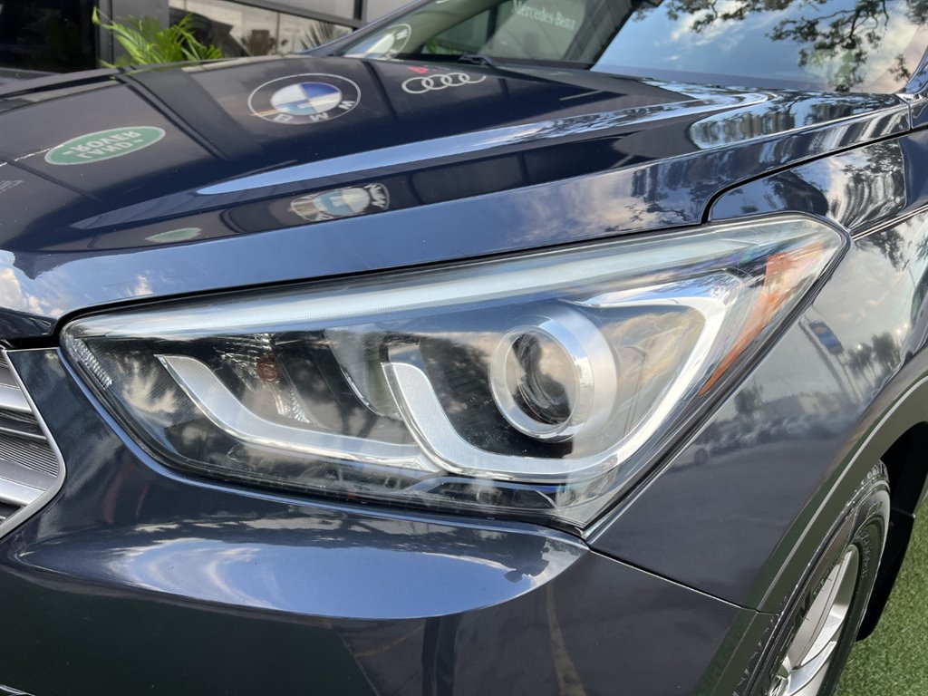 2017 Hyundai Santa Fe Sport - $15,995