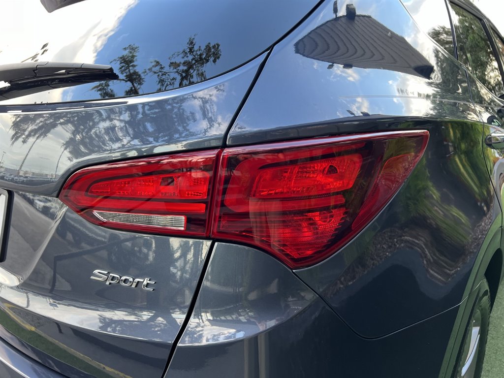 2017 Hyundai Santa Fe Sport - $15,995