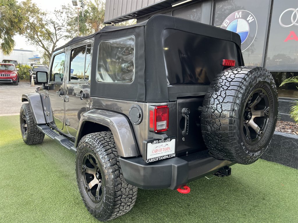 2017 Jeep Wrangler Unlimited Sahara photo