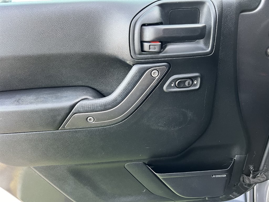2017 Jeep Wrangler Unlimited Sahara photo