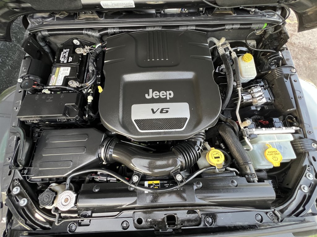 2017 Jeep Wrangler Unlimited Sahara photo