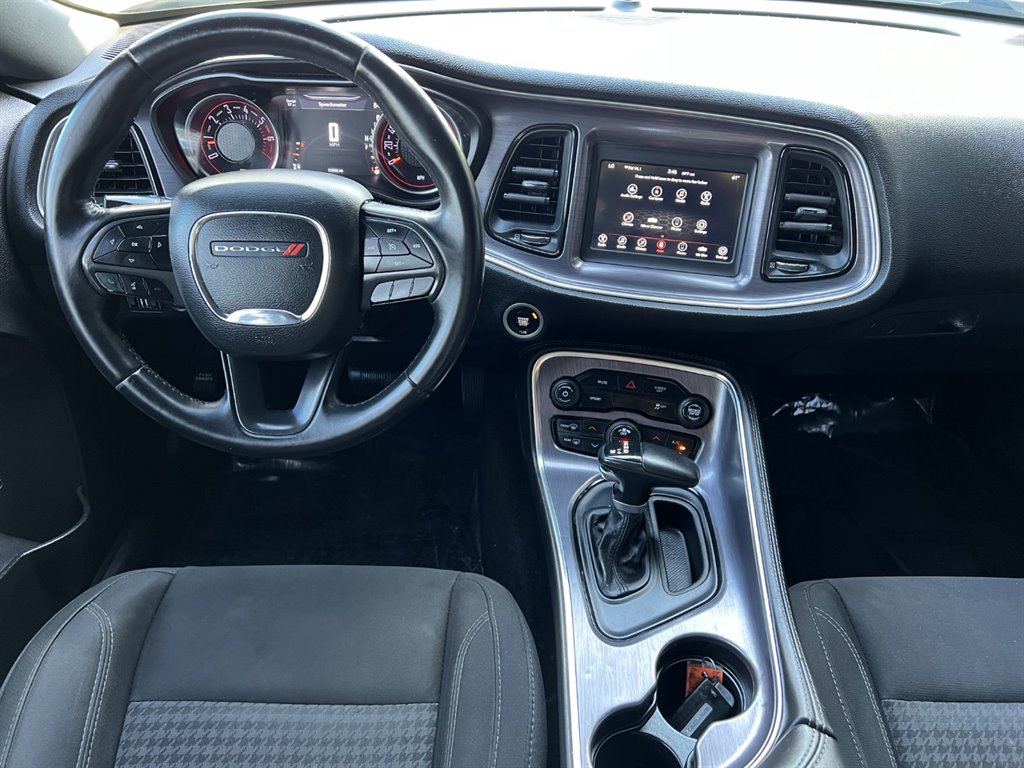 2018 Dodge Challenger SXT photo