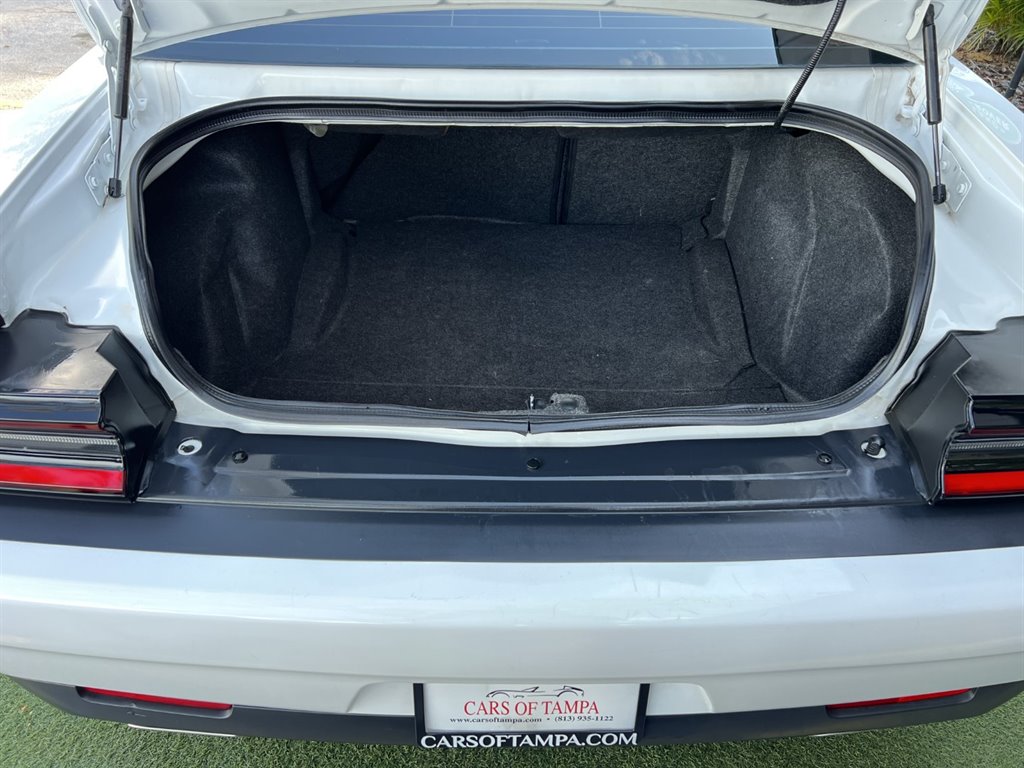 2018 Dodge Challenger SXT photo
