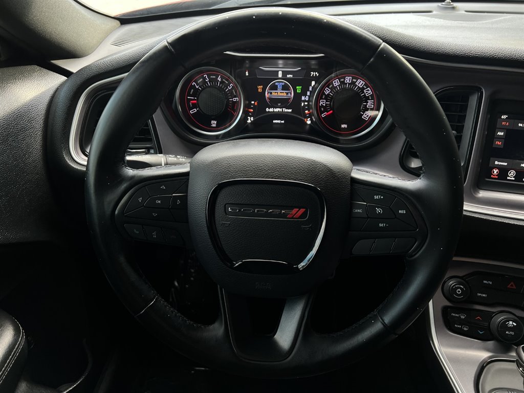 2019 Dodge Challenger SXT photo