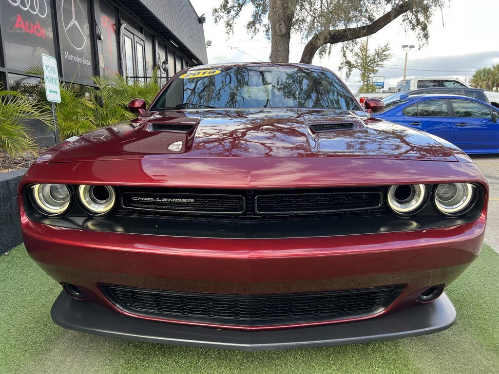 2019 Dodge Challenger SXT photo
