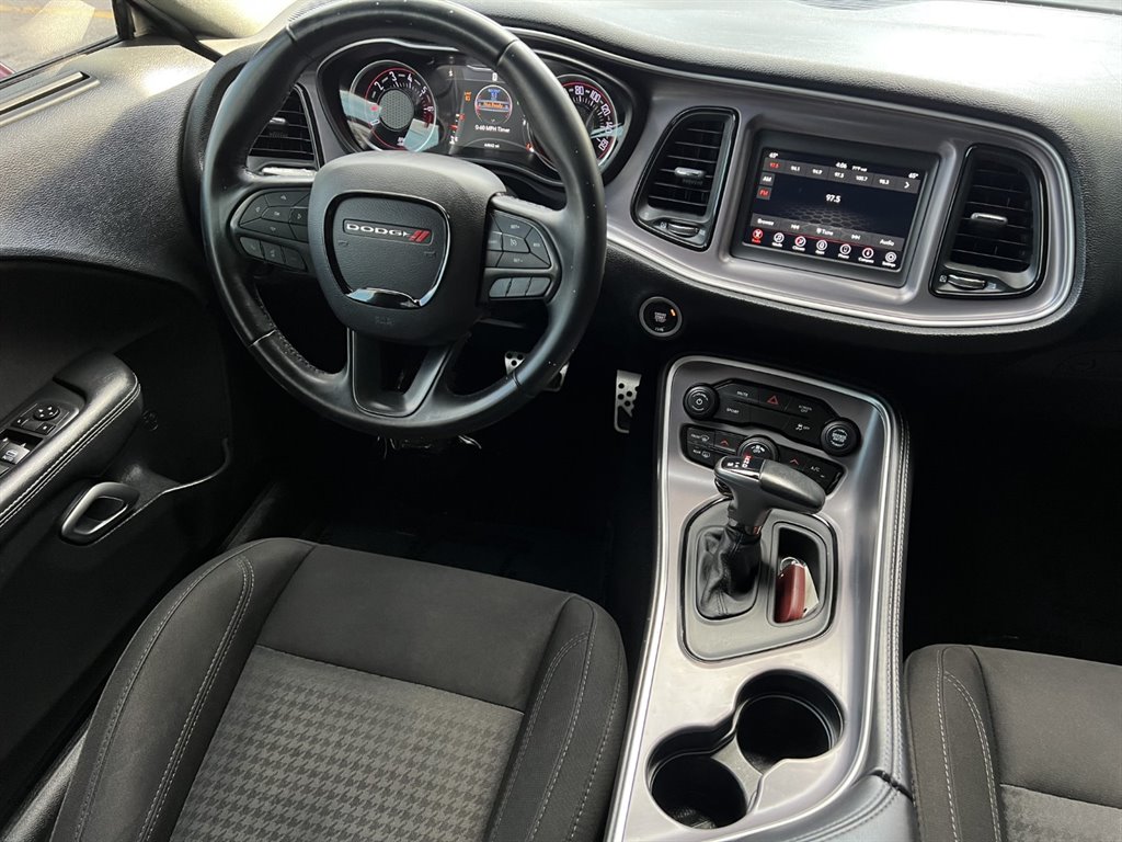 2019 Dodge Challenger SXT photo