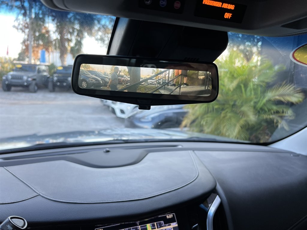 2019 Cadillac Escalade Luxury photo
