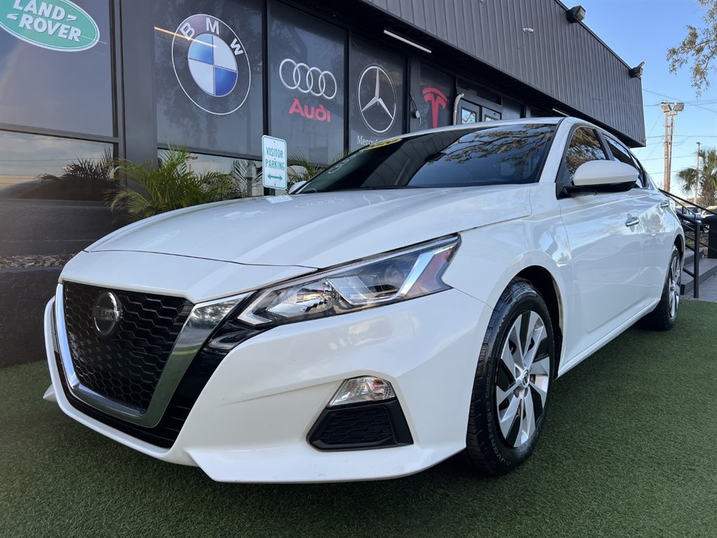 2020 Nissan Altima S photo