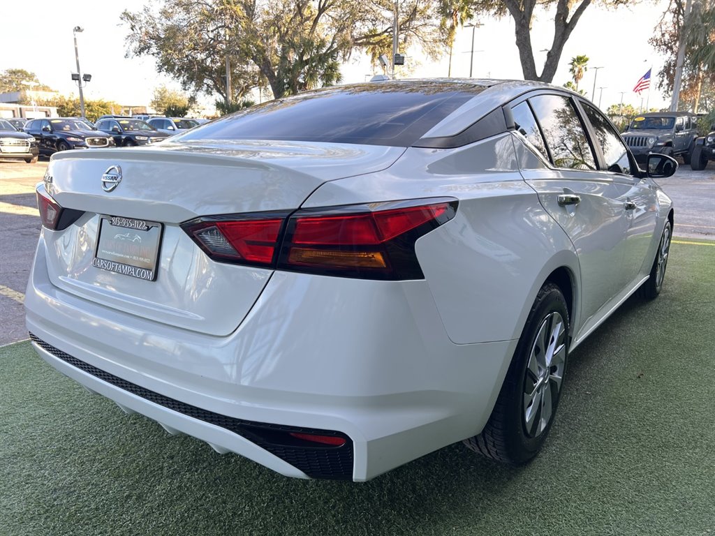 2020 Nissan Altima S photo