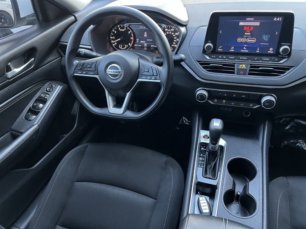 2020 Nissan Altima S photo