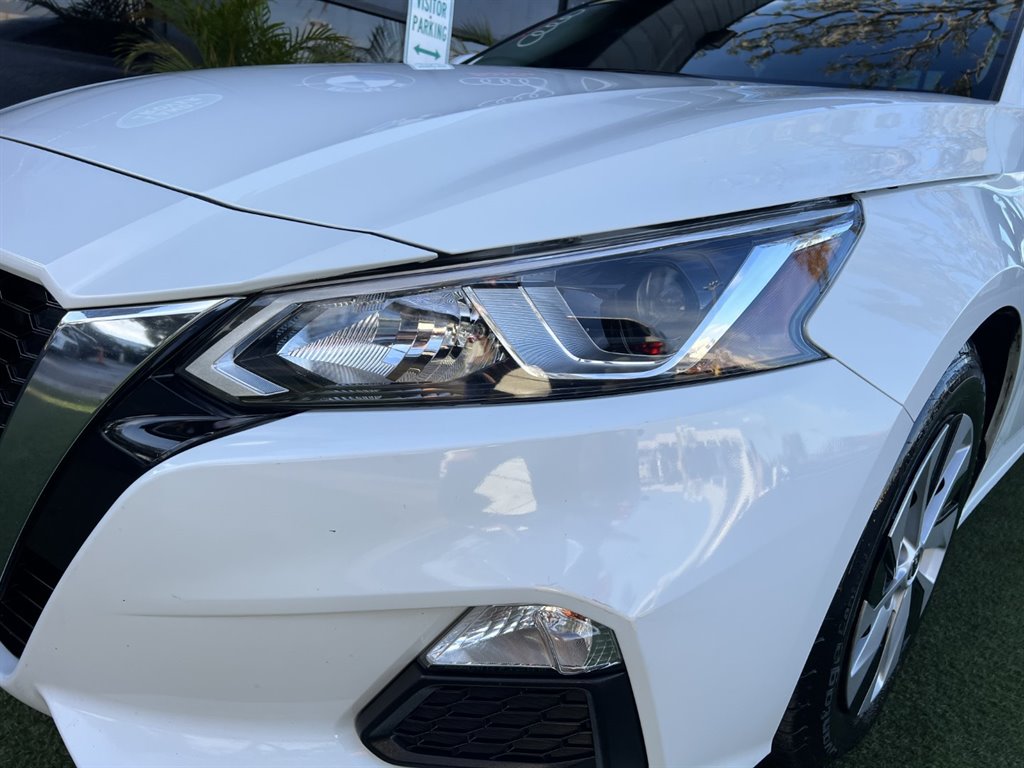 2020 Nissan Altima S photo
