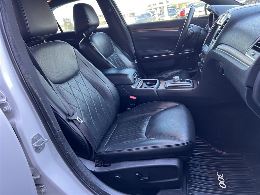 2023 Chrysler Pacifica Touring L photo 46