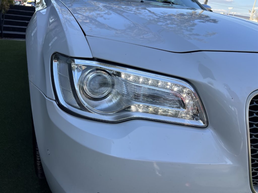 2023 Chrysler Pacifica Touring L photo 38