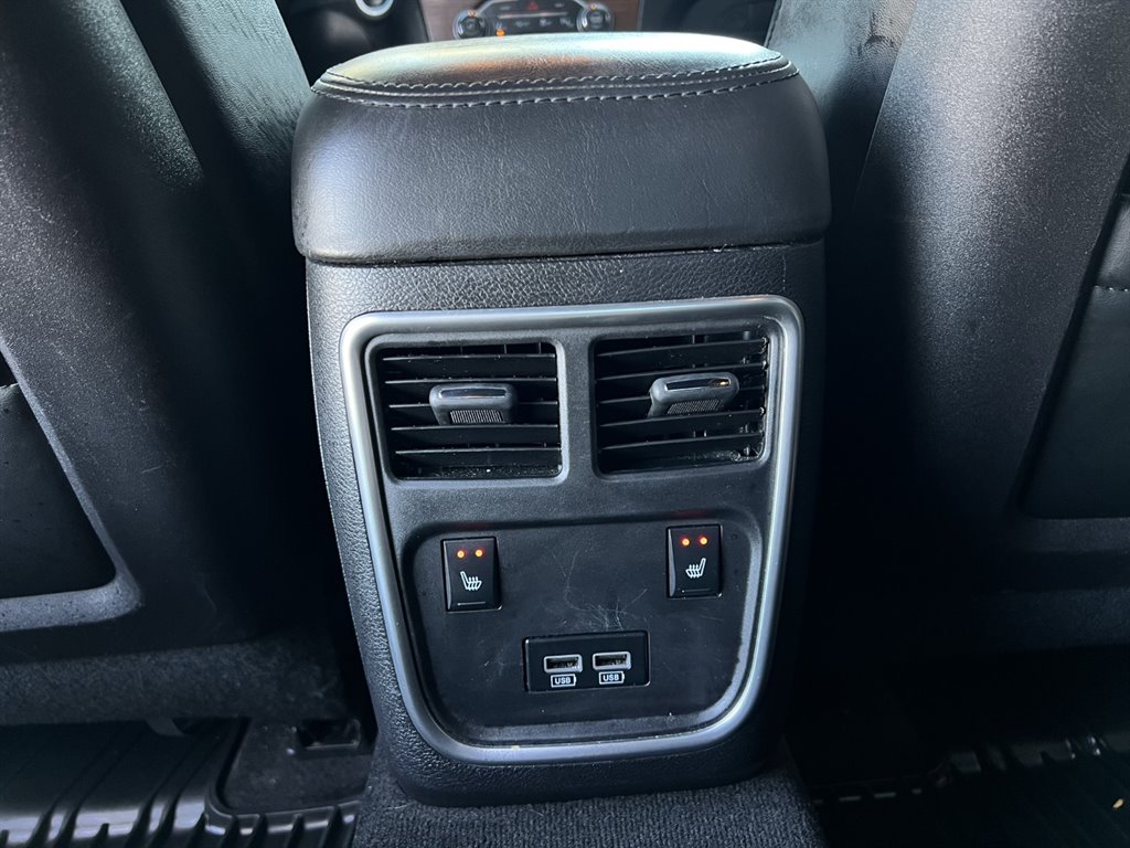 2023 Chrysler Pacifica Touring L photo 47