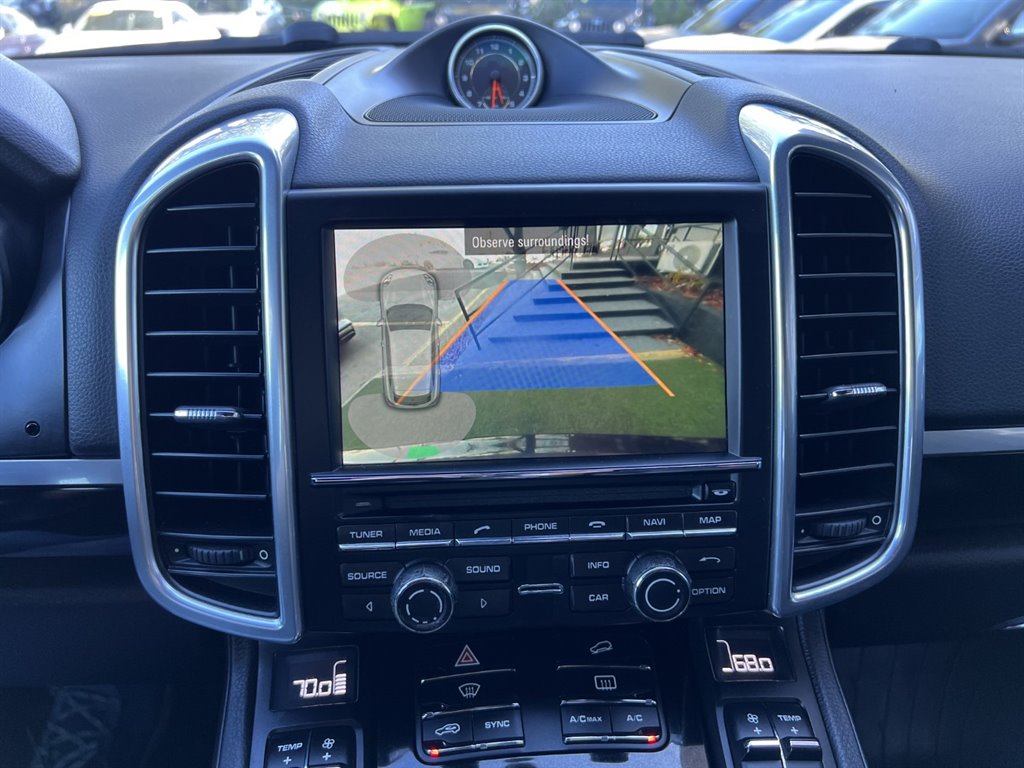 2015 Porsche Cayenne S photo