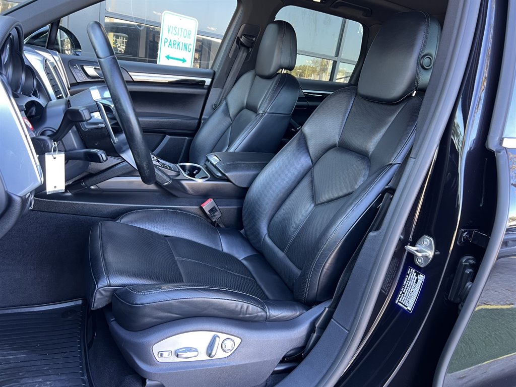 2015 Porsche Cayenne S photo