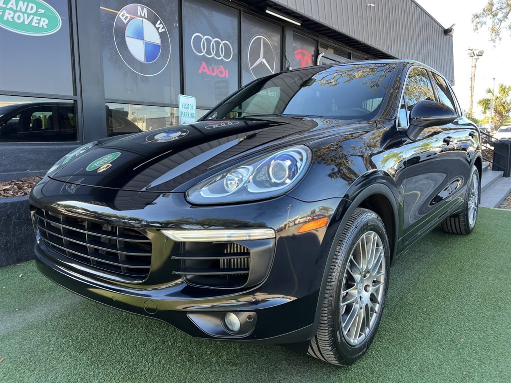 2015 Porsche Cayenne S photo
