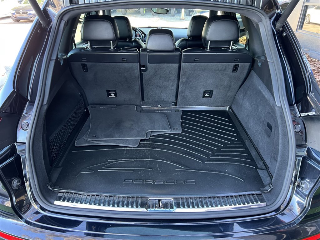 2015 Porsche Cayenne S photo