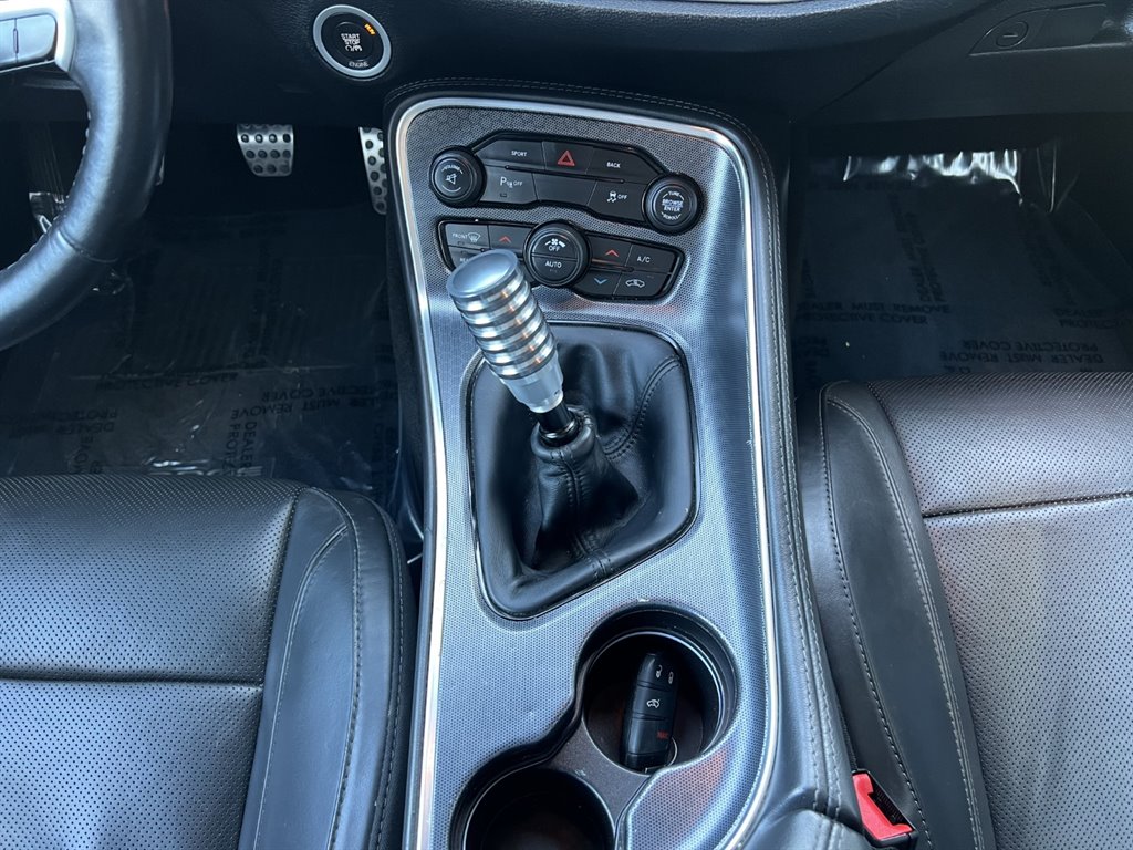 2015 Dodge Challenger R/T Plus photo