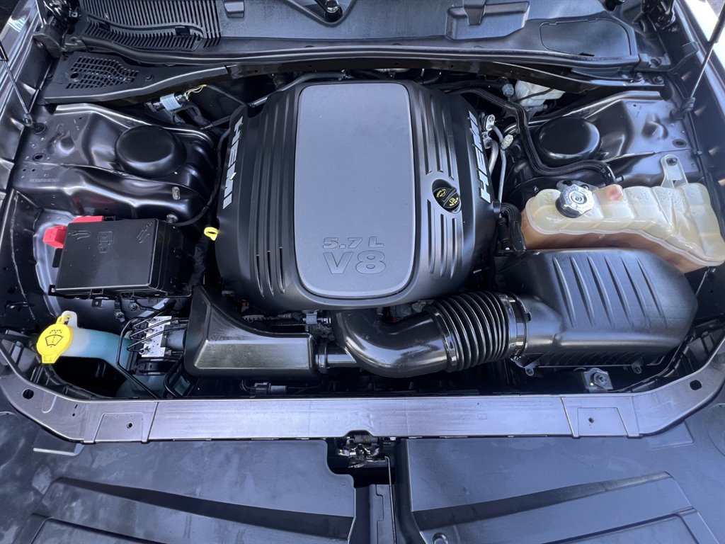 2015 Dodge Challenger R/T Plus photo
