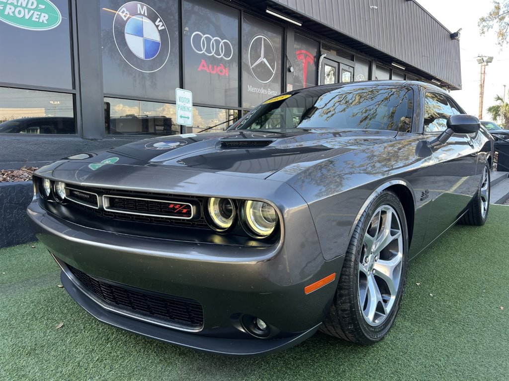 2015 Dodge Challenger R/T Plus photo