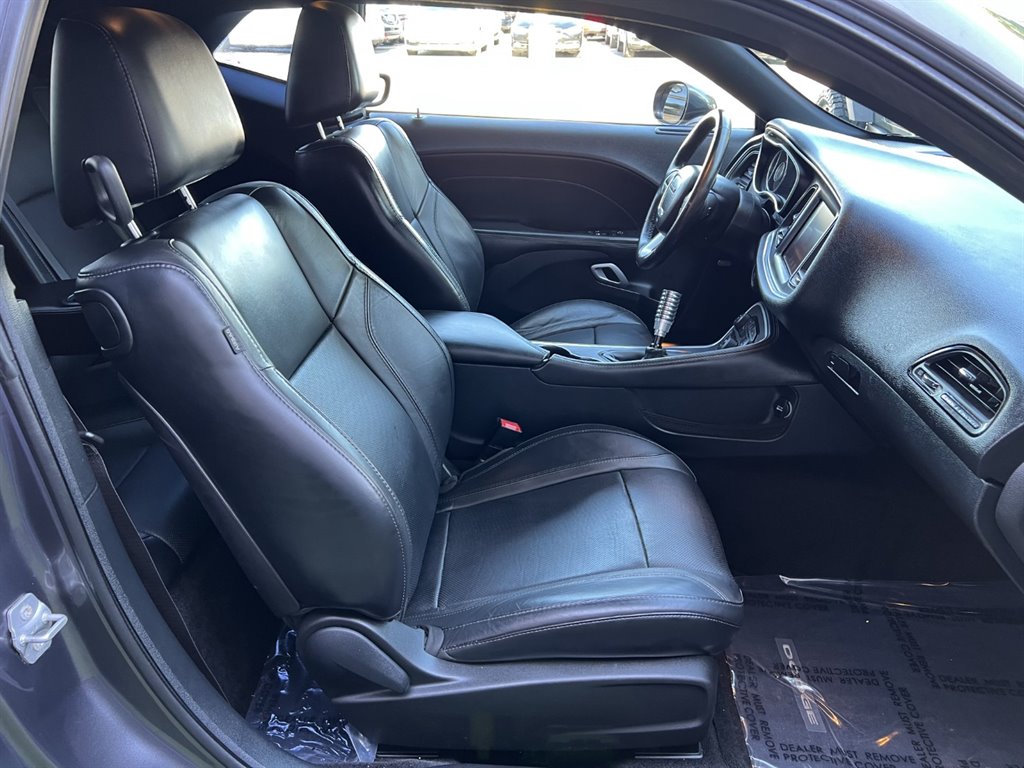 2015 Dodge Challenger R/T Plus photo