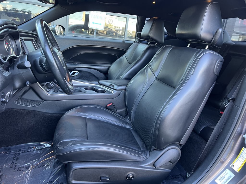 2015 Dodge Challenger R/T Plus photo