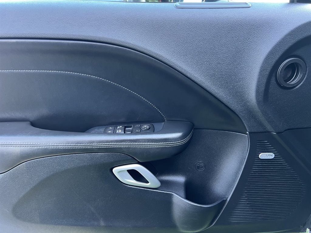2015 Dodge Challenger R/T Plus photo