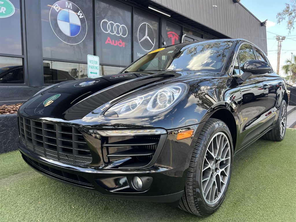 2016 Porsche Macan S photo