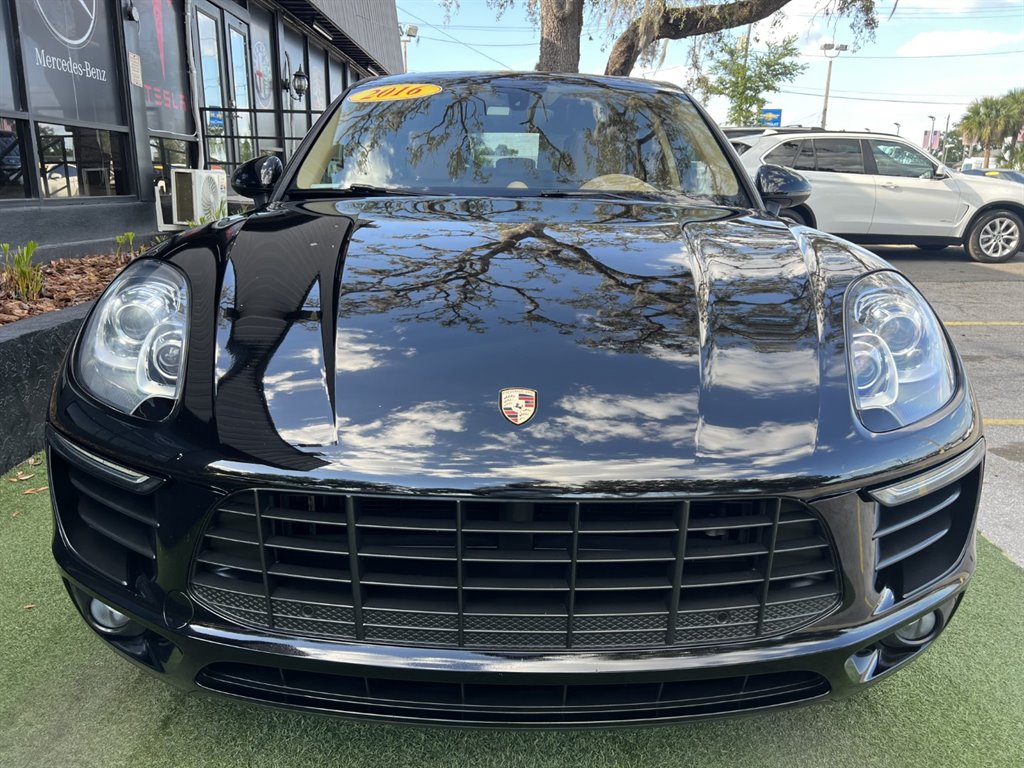 2016 Porsche Macan S photo