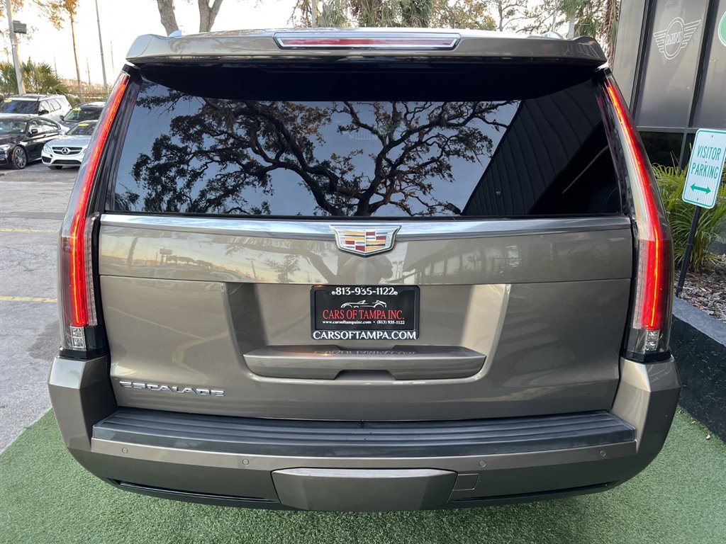 2016 Cadillac Escalade ESV Premium photo