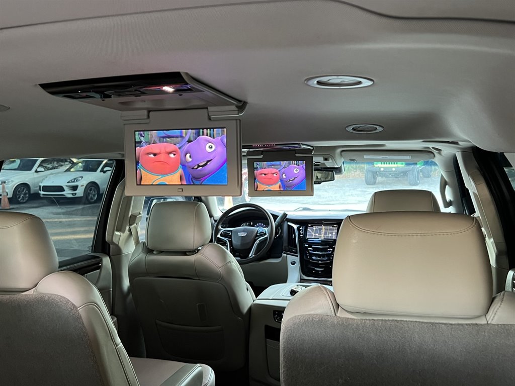 2016 Cadillac Escalade ESV Premium photo