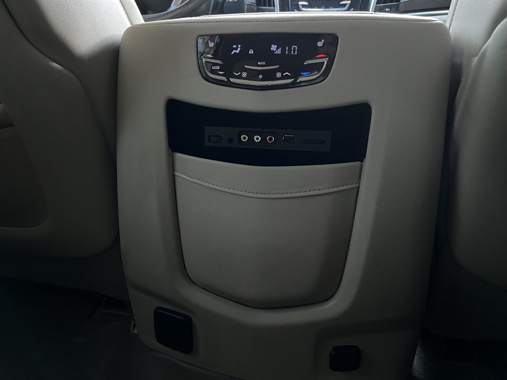 2016 Cadillac Escalade ESV Premium photo